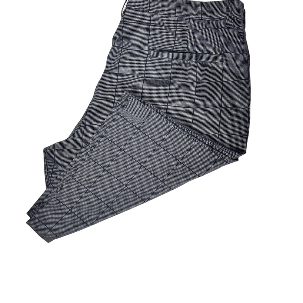 Men's PGA Tour Gray Plaid Golf Shorts Size 36. Active Waistband Polyester Blend